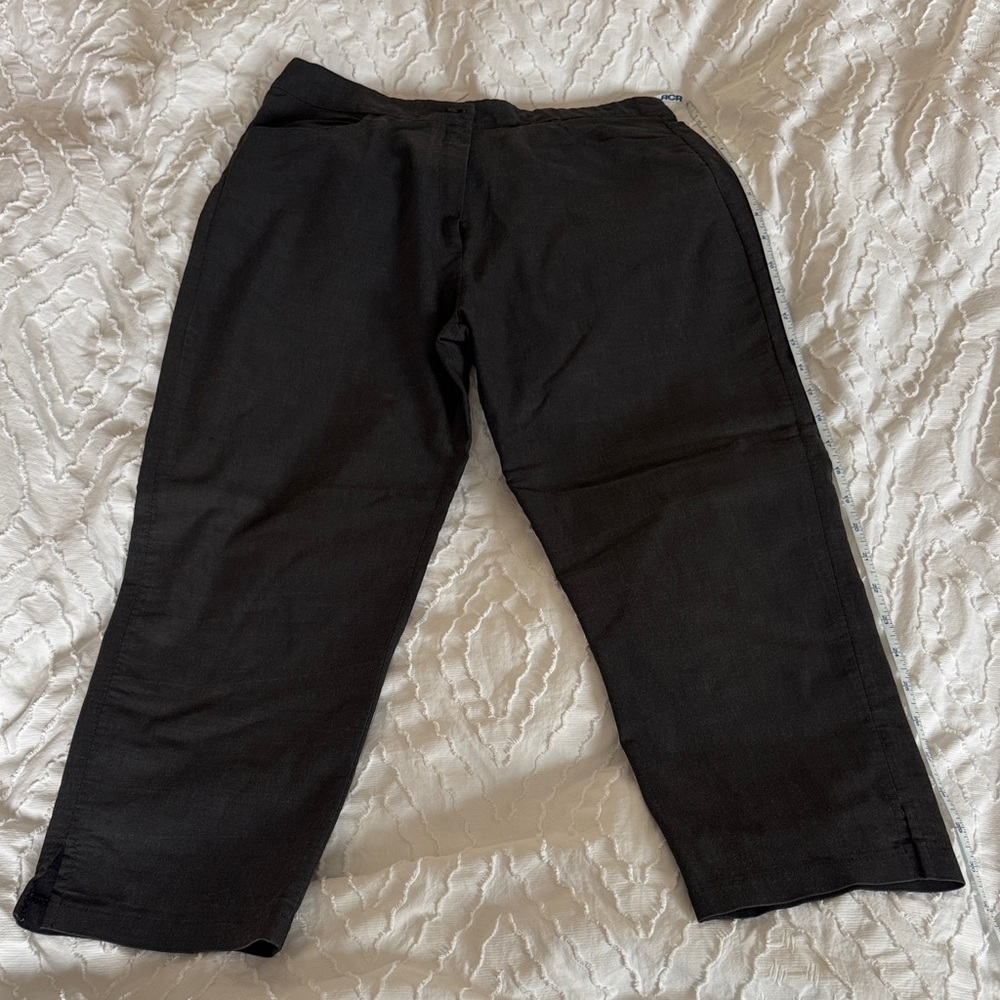 Women’s Capri Gray Pants